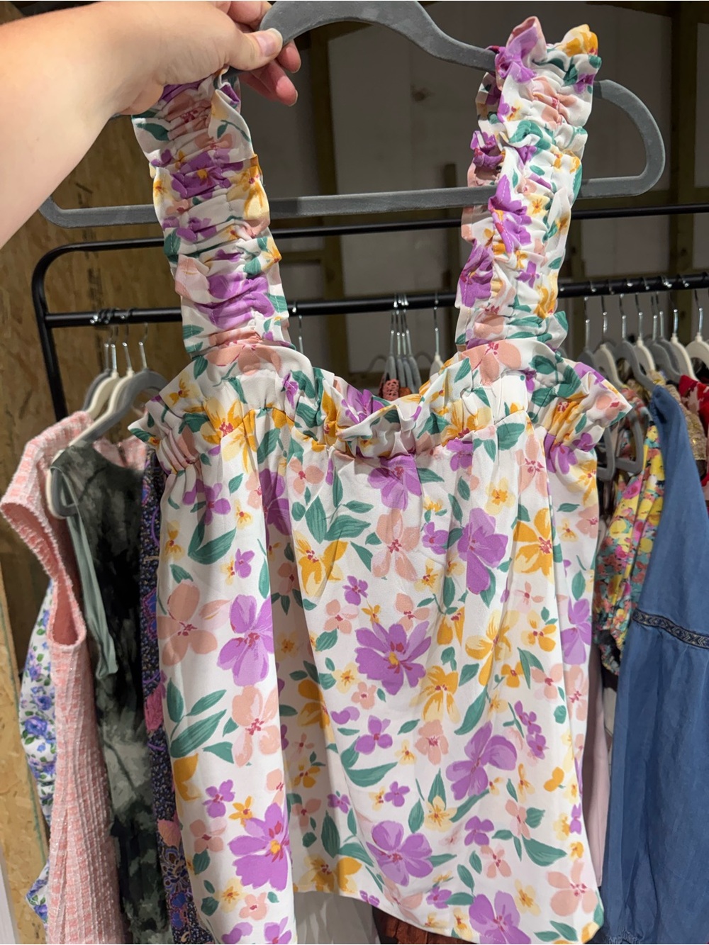 Blu Pepper Floral Sleeveless Blousr